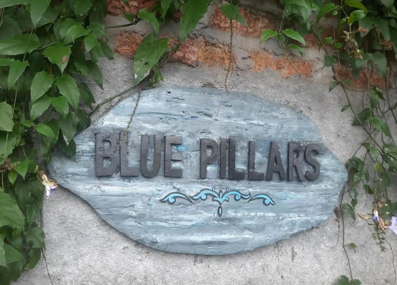 מלון Blue Pillars קנדי