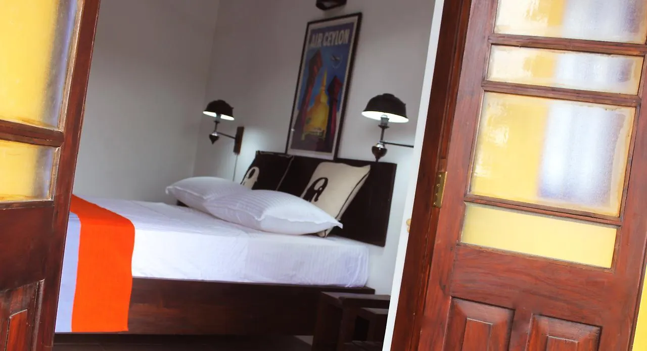 Hotel Blue Pillars Kandy